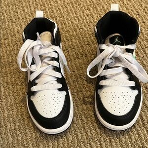 Nike Air Jordan Kids Sneakers Black and White